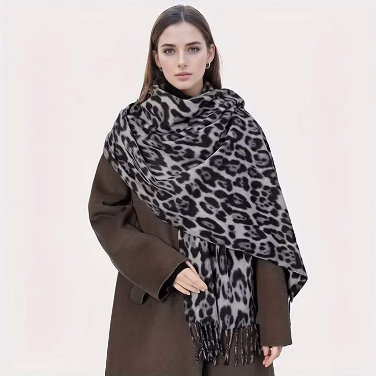 ШАЛ ОД ВИСКОЗА - Animal Print
